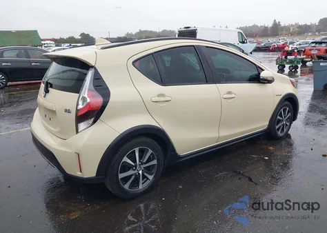 2018 Toyota Prius C Three z USA, uszkodzony, nr VIN JTDKDTB3XJ1601594